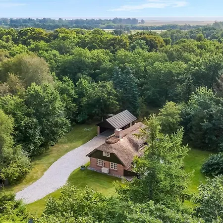 Hilaria - 2-1km From The Sea By Interhome * Aså