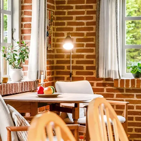 Hilaria - 2-1km From The Sea By Interhome *