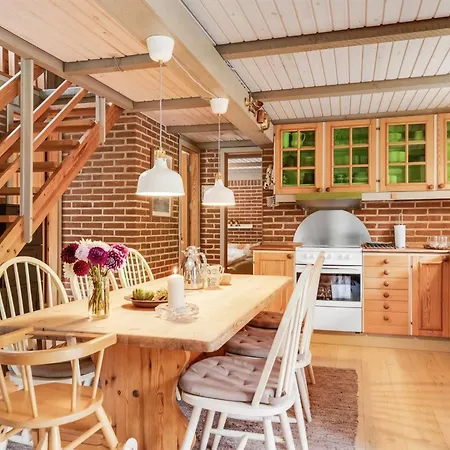 Hilaria - 2-1km From The Sea By Interhome * Aså